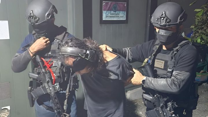 Densus 88 tangkap 12 tersangka terorisme di enam provinsi