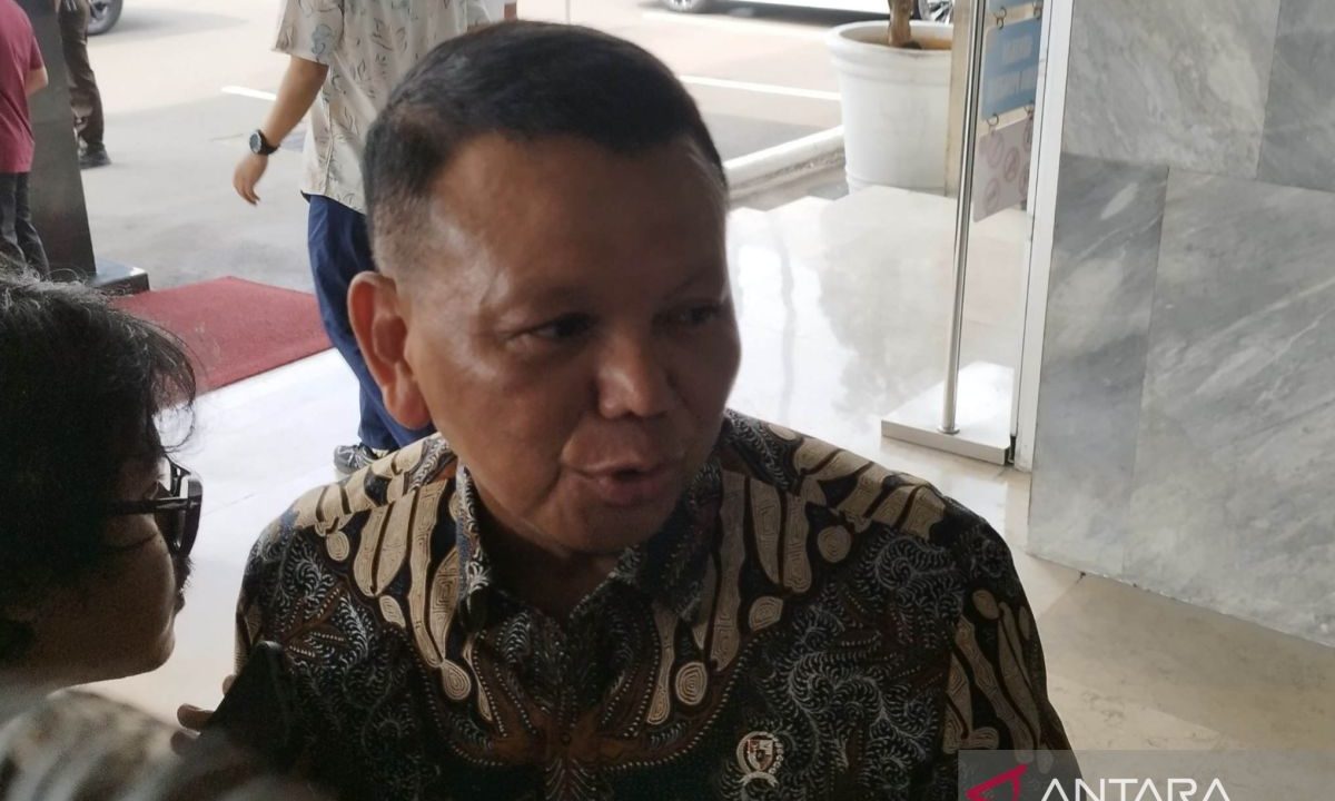 Wamensesneg pastikan belum ada surpres pergantian Panglima TNI