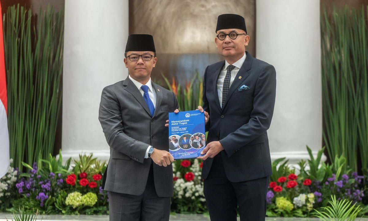Sugiono resmi serahkan jabatan menlu ke Arrmanatha Nasir
