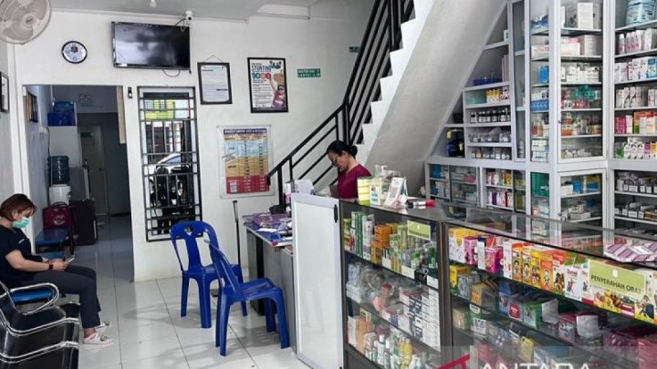Kemarin, dampak industri obat untuk ekonomi hingga subsidi biaya haji