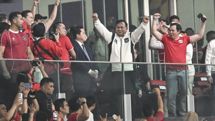 Prabowo rayakan kemenangan Indonesia atas Thailand di FIFA ASEAN Cup