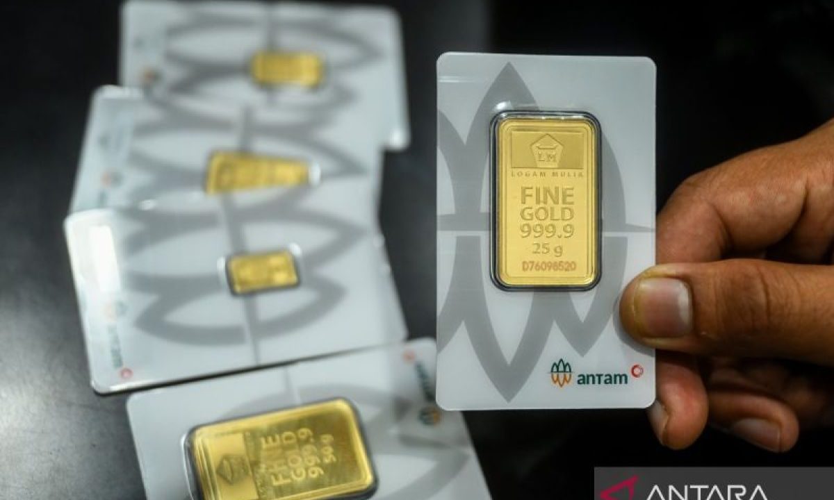 Harga emas Antam naik Rp20.000 jadi Rp2,592 juta/gr di Sabtu ini
