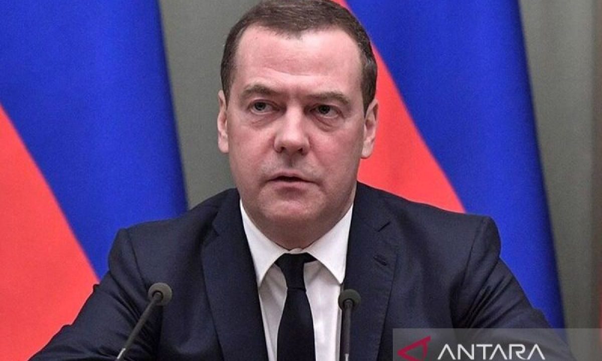 Medvedev: Ukraina harus netral untuk selesaikan konflik dengan Rusia