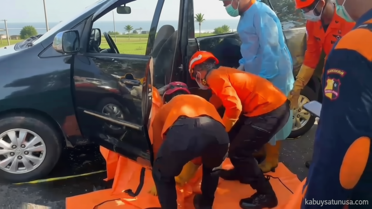 Historic Moment: Heboh Mobil Pelat Merah Berisi Mayat Wanita 4 Hari Terparkir di Bandara Juanda