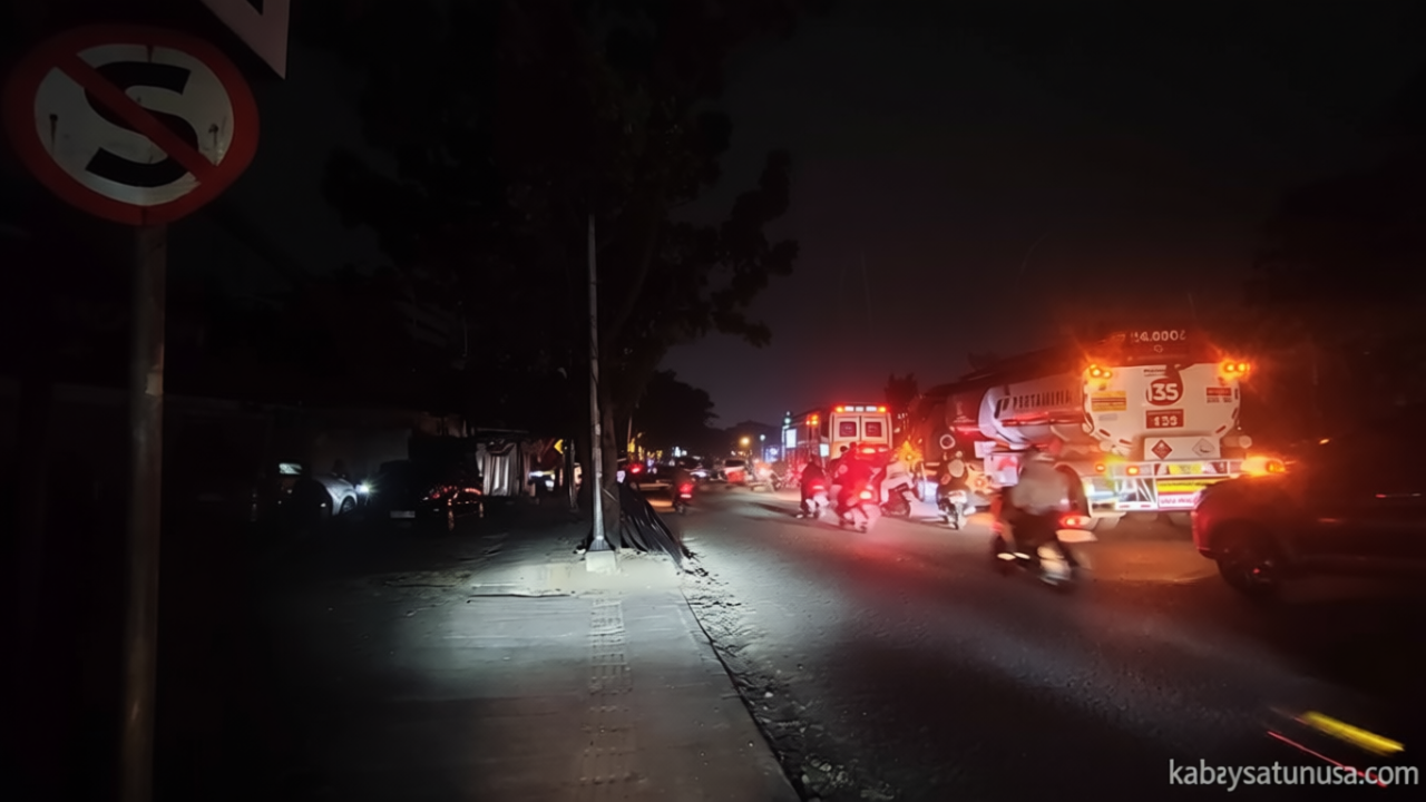 Key Issue: Sejumlah Wilayah Bandung Gelap Gulita Akibat Pemadaman Listrik PLN, Aktivitas Warga dan Lalin Terganggu