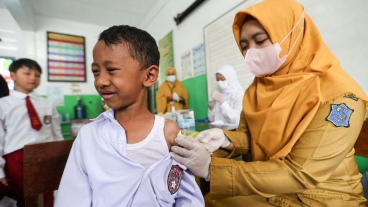 Latest Program: Surabaya Kuatkan Kepercayaan Publik Lewat Imunisasi Anak Sekolah (BIAS) 2026