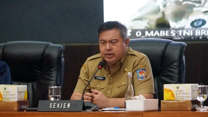 Main Agenda: Sekjen Kemendagri Minta Pemda Waspadai Komoditas Pemicu Kenaikan Harga