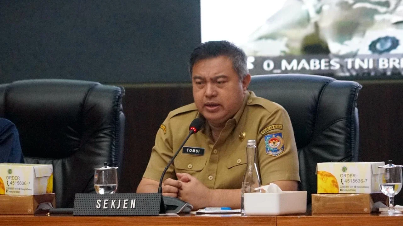 Main Agenda: Sekjen Kemendagri Minta Pemda Waspadai Komoditas Pemicu Kenaikan Harga
