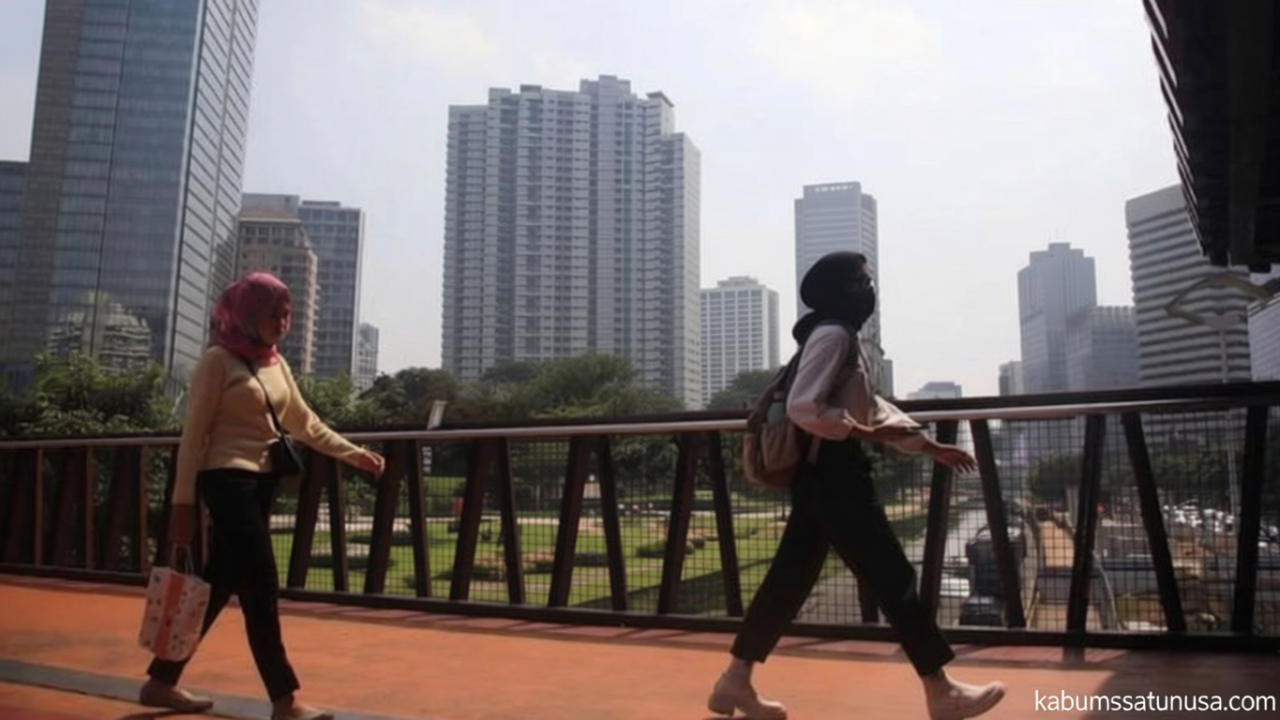 New Policy: Kualitas Udara Jakarta Tidak Sehat Minggu Pagi, Warga Diminta Waspada