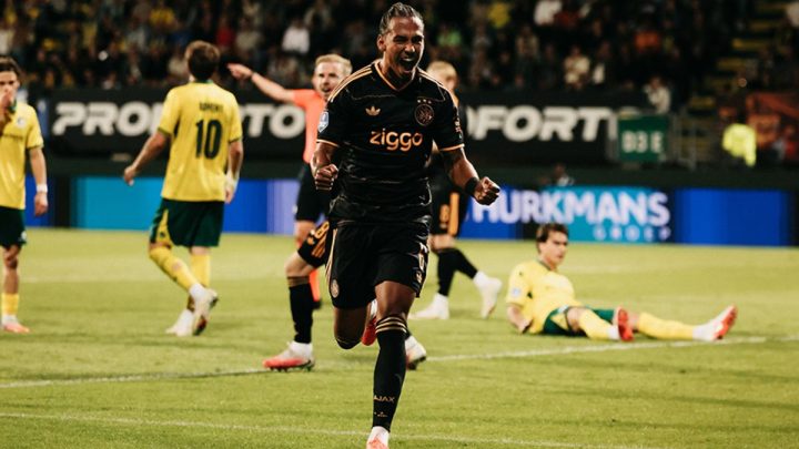 Dean James imbang dengan Eagles, Hubner dan Romeny kalah 1-5 dari Ajax