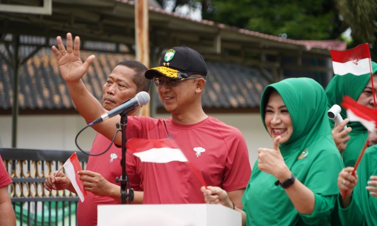 Kodam Iskandar Muda bentangkan Bendera Merah Putih sepanjang 81 meter