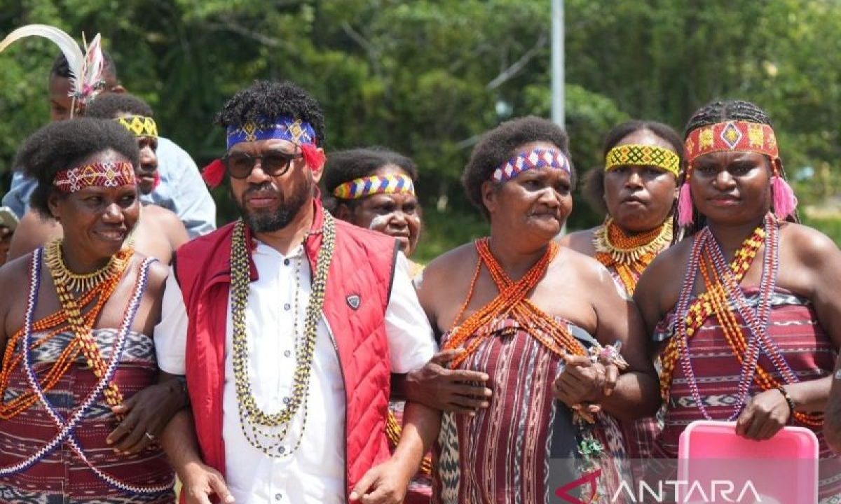 Filep Wamafma dorong hak adat Papua masuk RUU Reforma Agraria
