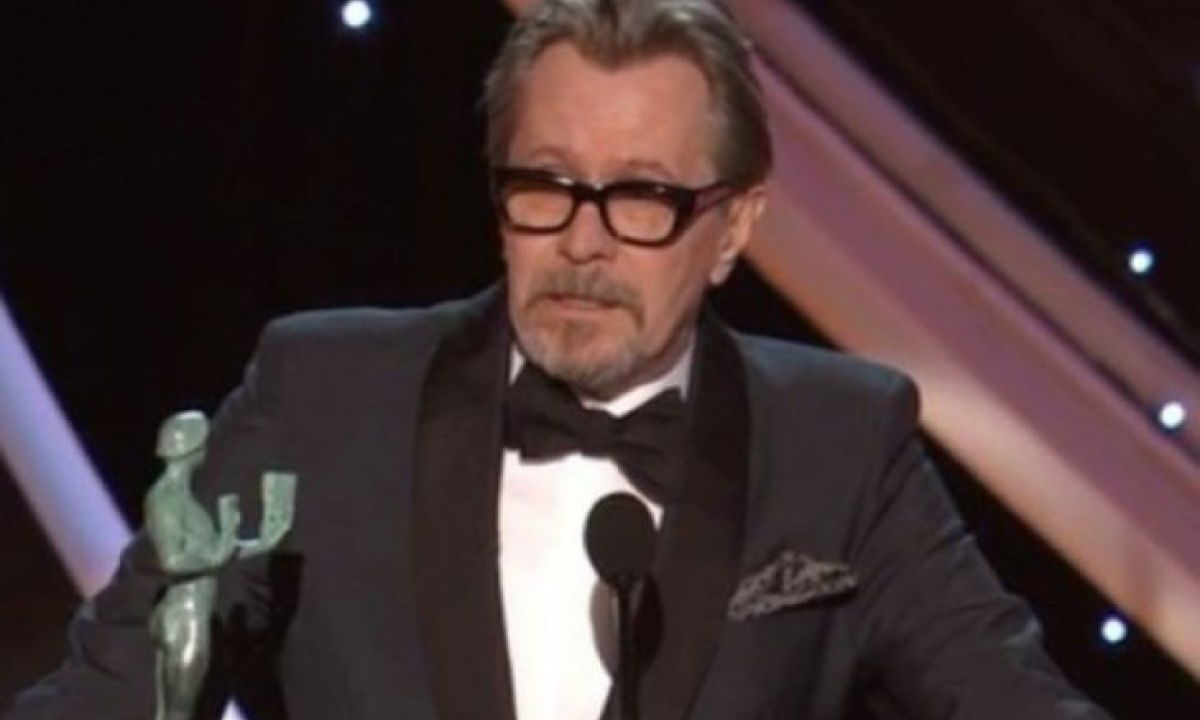 Aktor Gary Oldman dukung Jack Lowden jadi pemeran James Bond