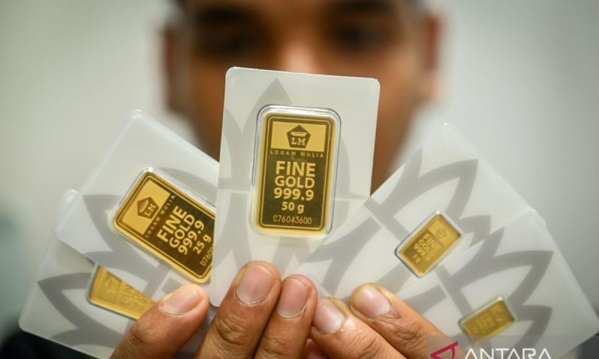 Jumat ini harga emas Antam naik Rp25.000 jadi Rp2,623 juta/gr
