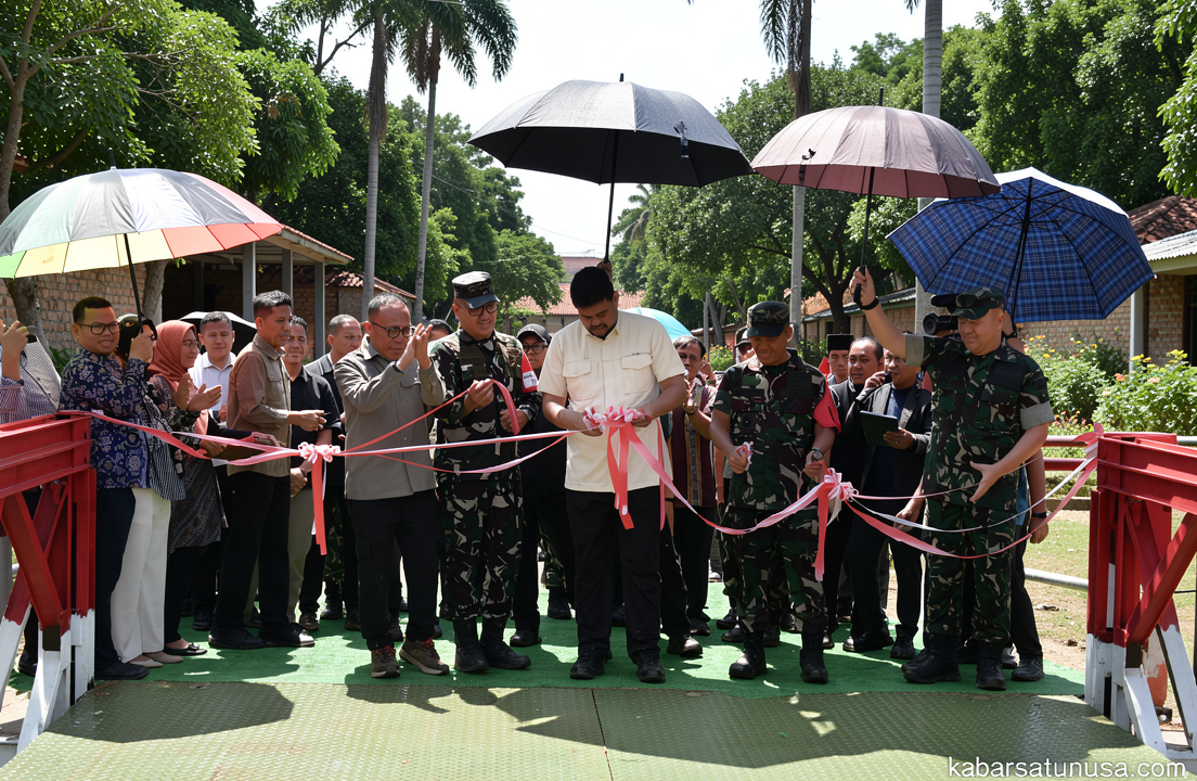 Gubernur Sumut resmikan Jembatan Bailey dampak bencana di Tapteng